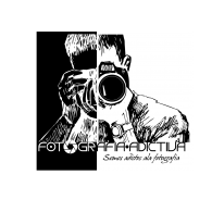 Fotografia Adictiva logo vector logo